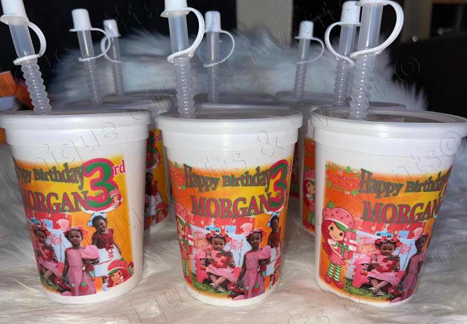 12 oz plastic cups with lids & straws by the Dz